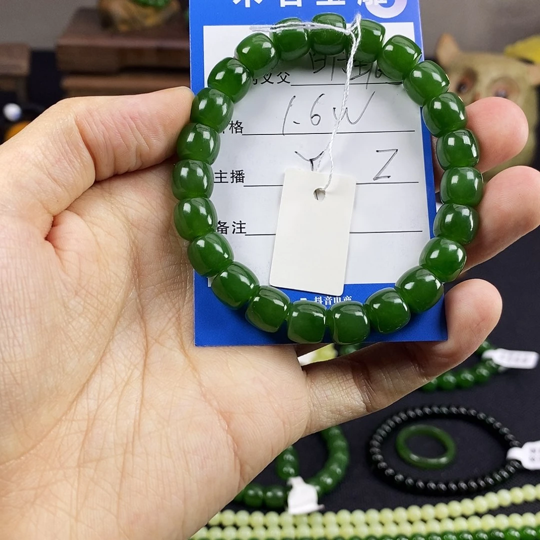 华***景和田玉未镶嵌颈饰