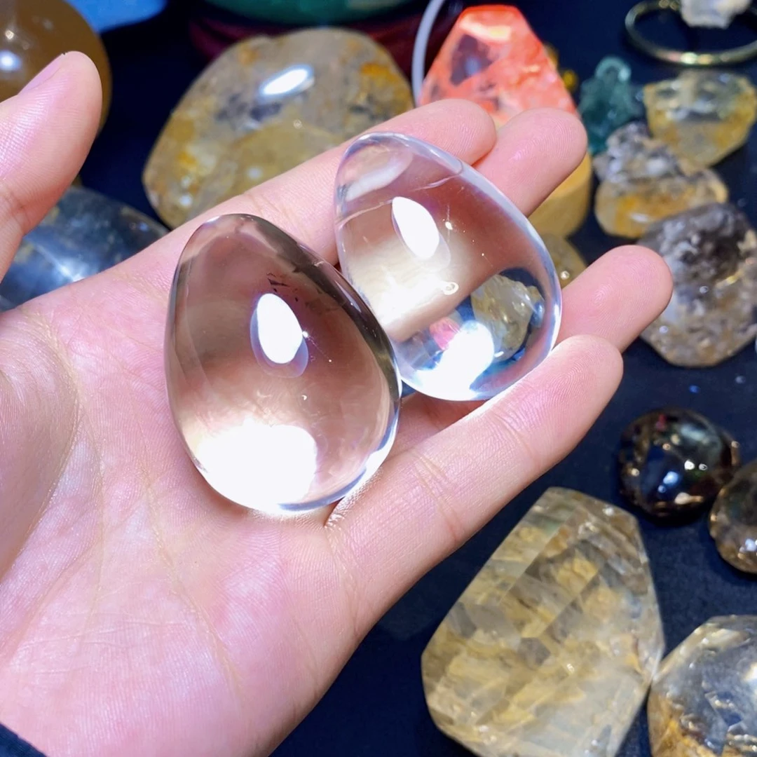 水晶两颗天然水晶鸡蛋未镶嵌圆*?