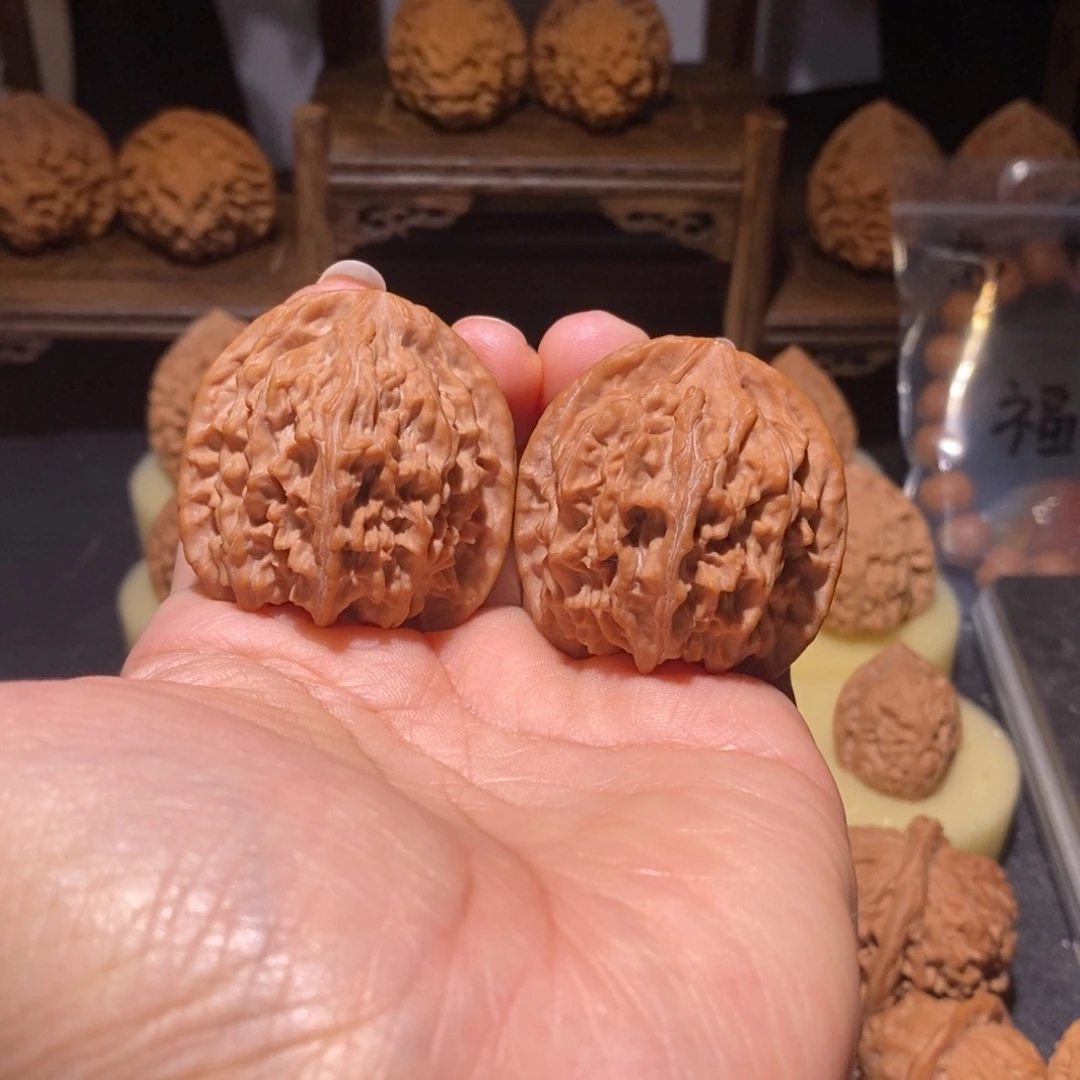 㝧***文玩核桃吊坠天地