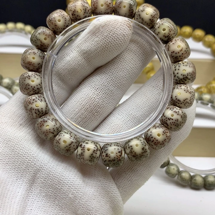 听***事星月菩提手串月留白小细星12/11