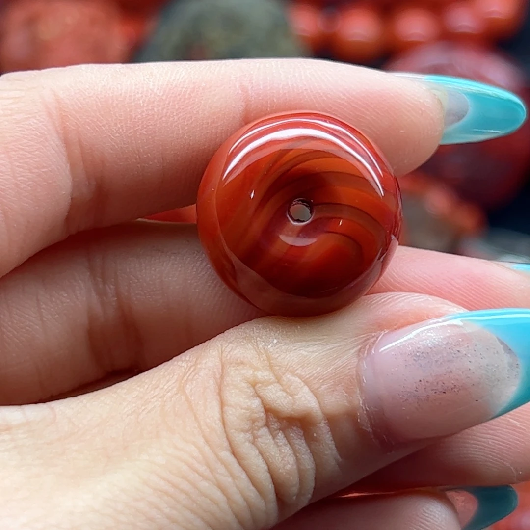 南红玛瑙配饰未镶嵌