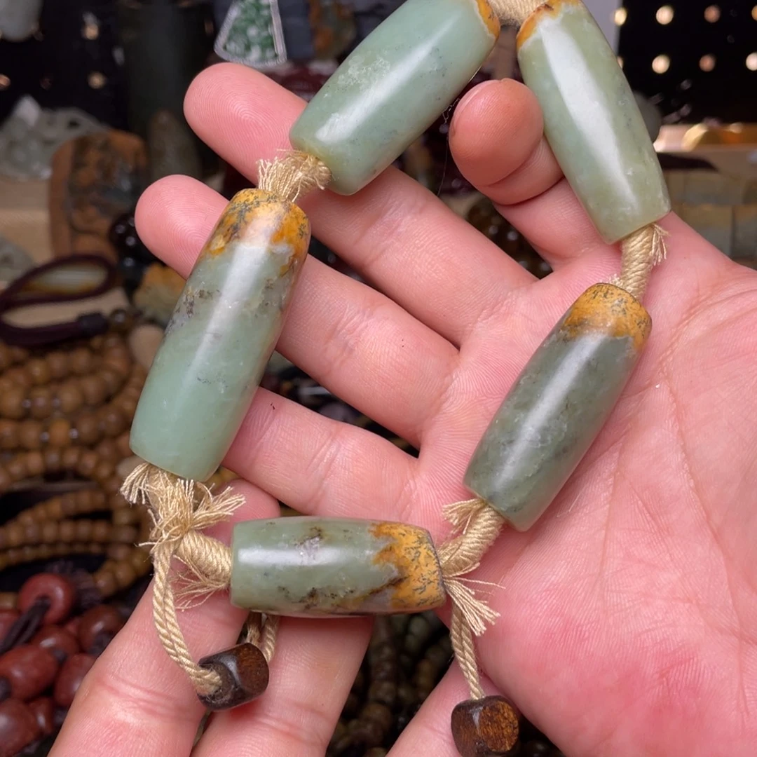 岫岩河磨玉（透闪石质玉）未镶嵌颈饰
