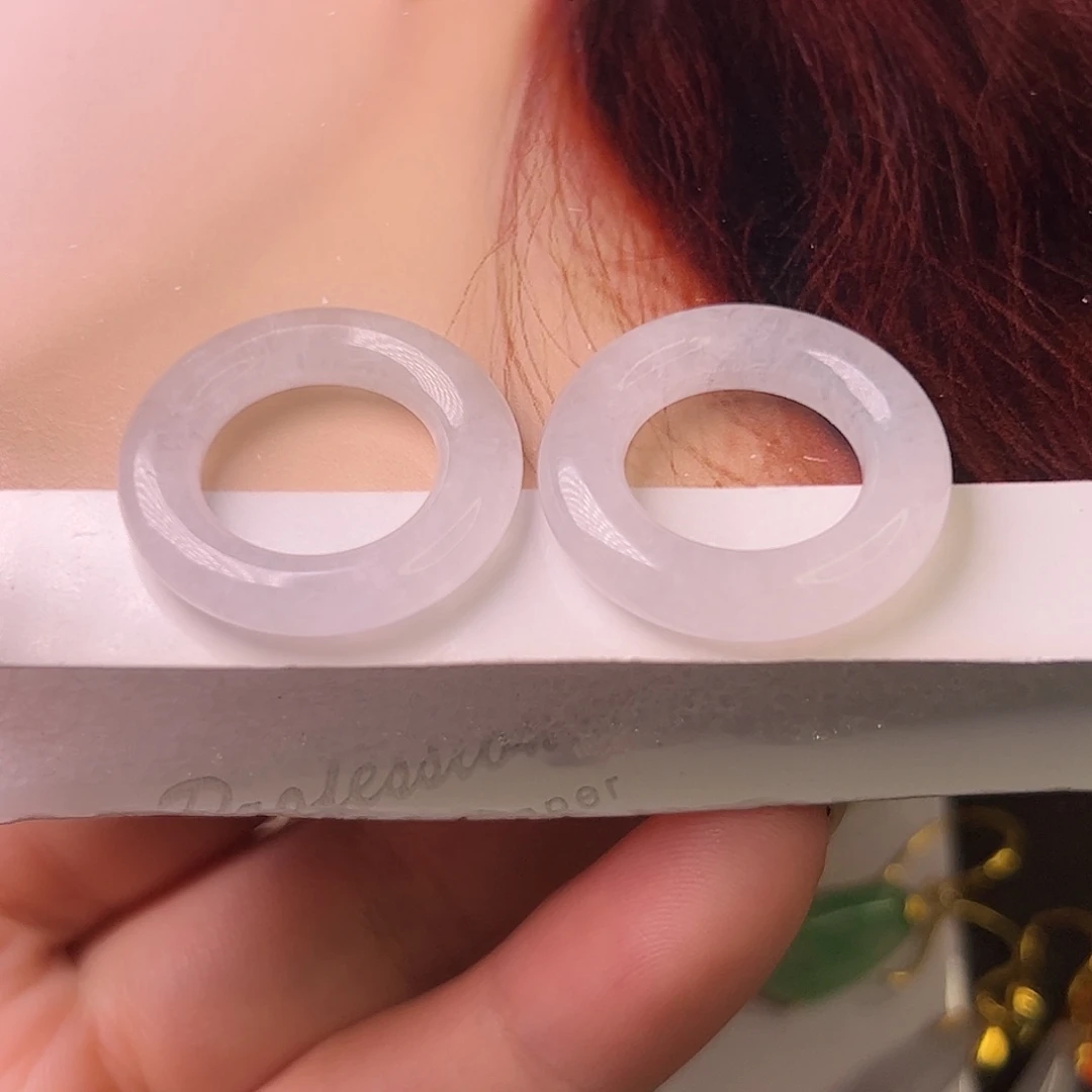 丽***未镶嵌翡翠耳饰圈圈