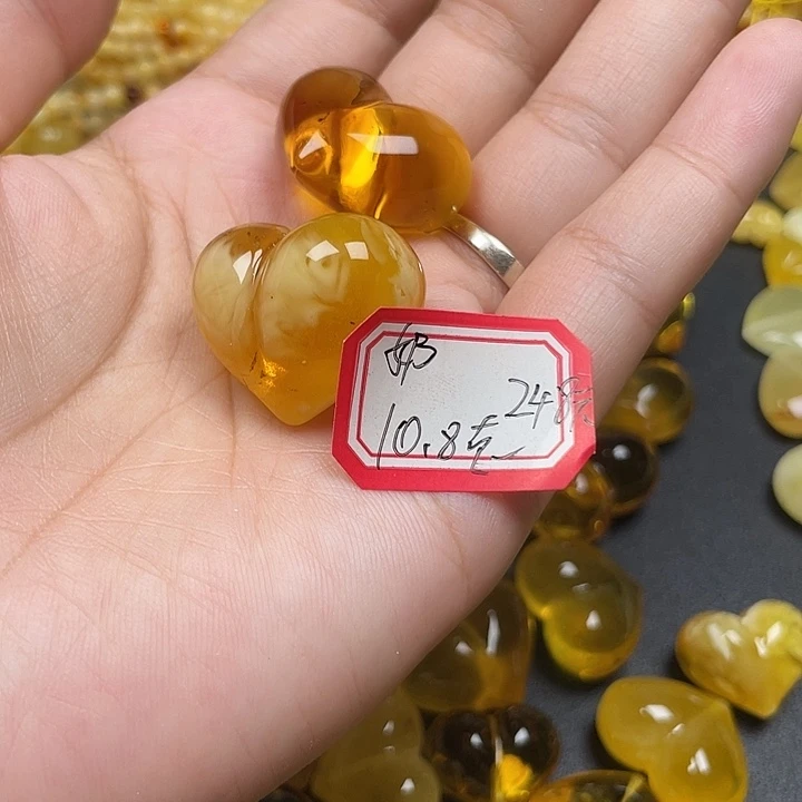 奶***喜裸石琥珀未镶嵌蜜蜡