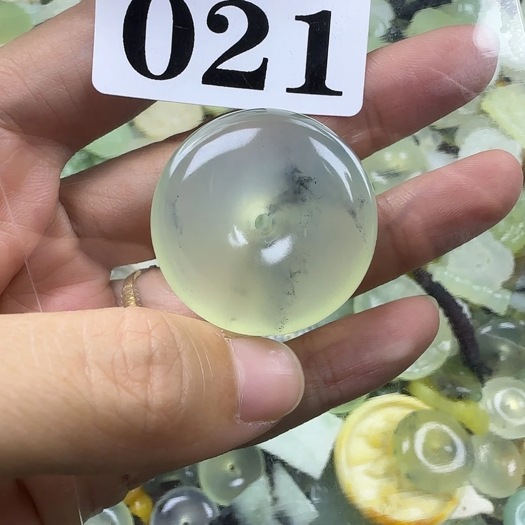 蛇纹石玉未镶嵌岫玉吊坠