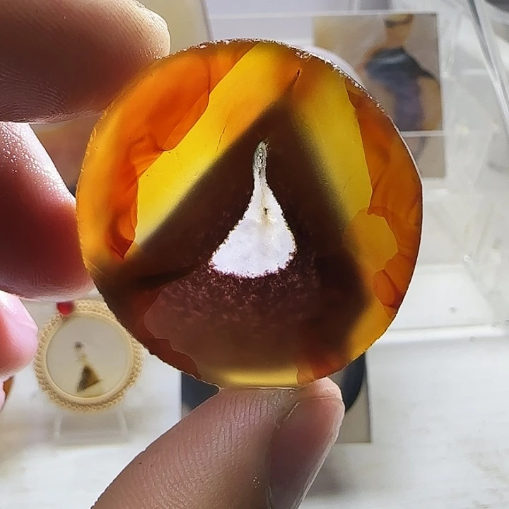 玛瑙/玉髓未镶嵌珠宝奇石