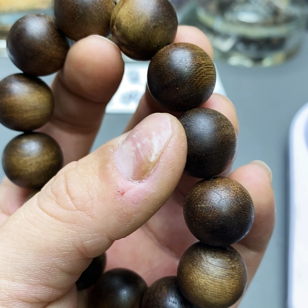 沉香碎屑沉香富森红土