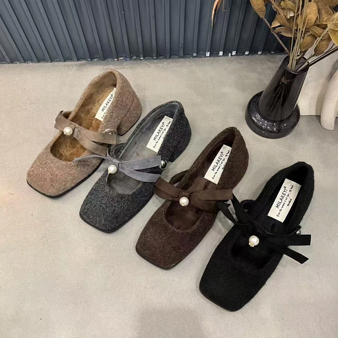 2025年秋冬季新款爆款珍珠气质百搭款时尚风款舒适方头玛丽珍单鞋