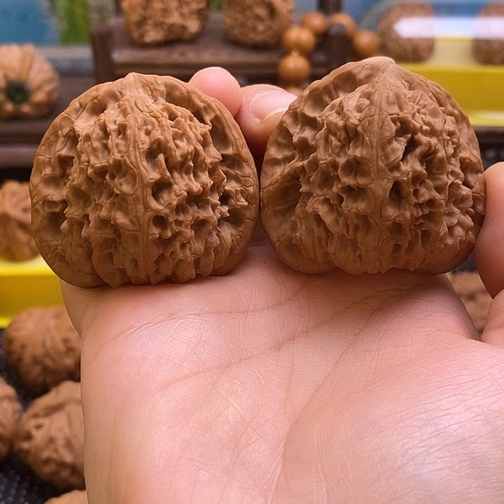 圆****吊坠文玩核桃南疆石44