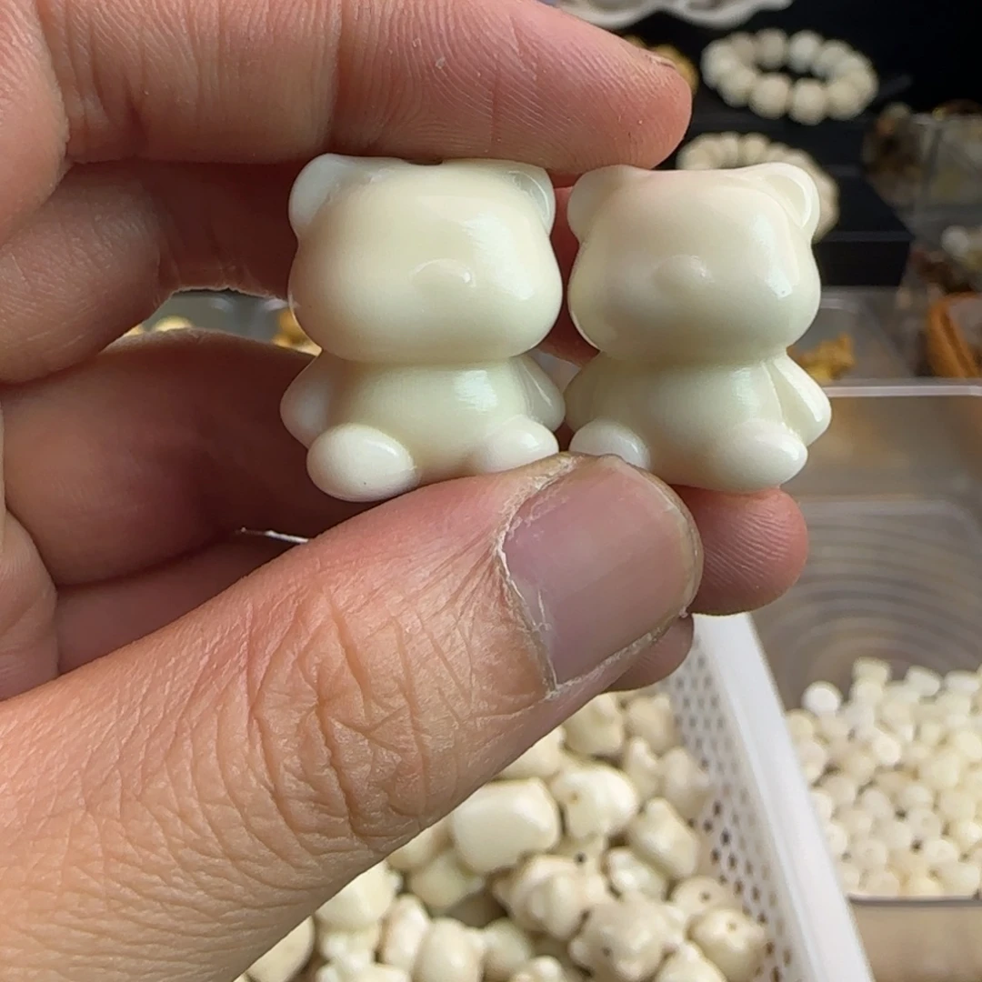 吊坠菩提根/象牙果微瑕白色胖熊10颗