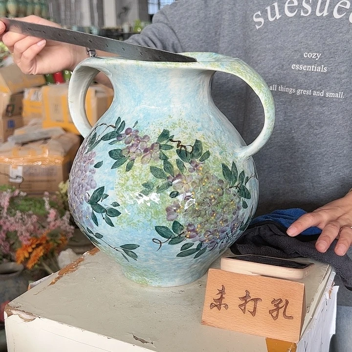 景德镇陶瓷花瓶工厂