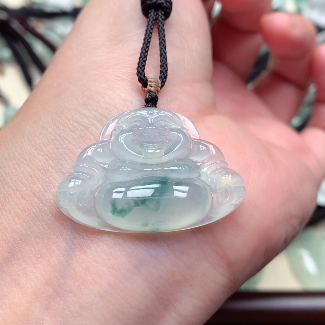 翡翠未镶嵌颈饰佛公