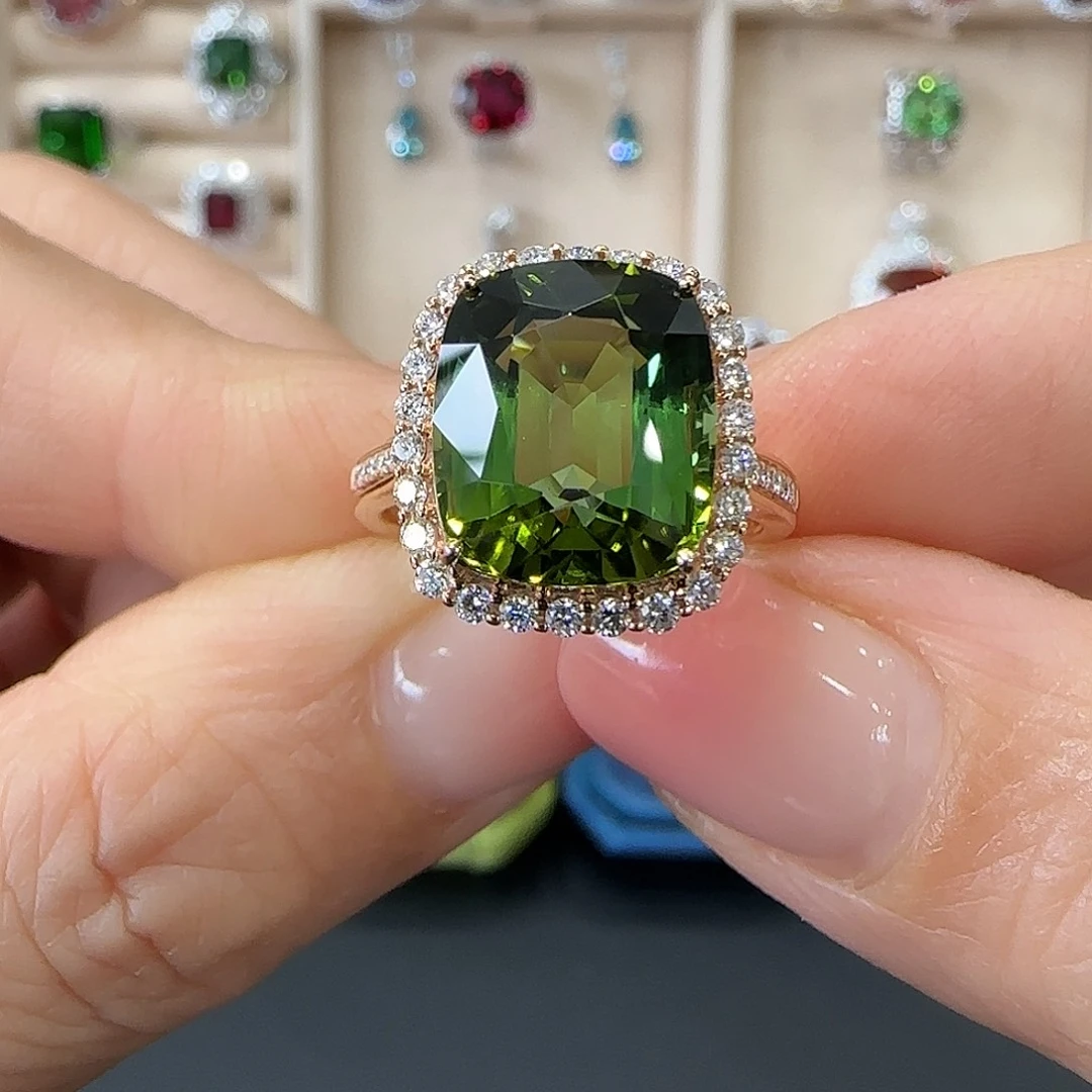 戒指18K金镶嵌碧玺6.94ct