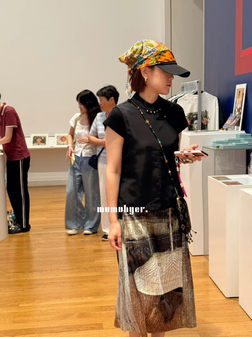 MUMUBYER •“墨韵金扣”100真丝香云纱斜襟小立领净版无袖上衣