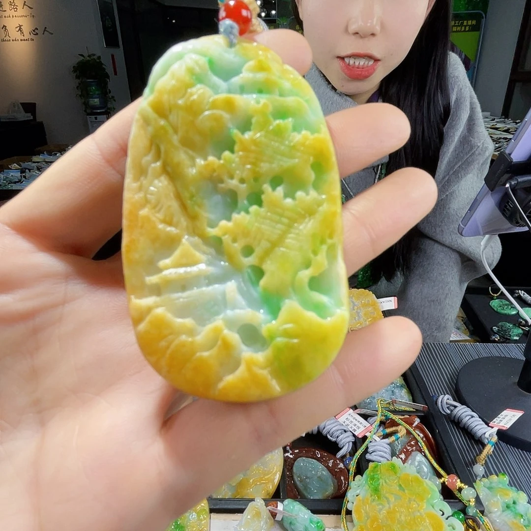 颈饰未镶嵌翡翠一