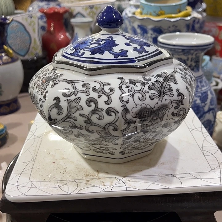 瓷片瑕。。。。。。。。。。。。。。。。