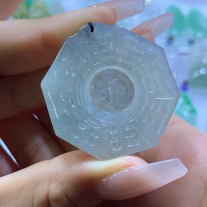 翡翠未镶嵌颈饰天然翡翠A货吊坠