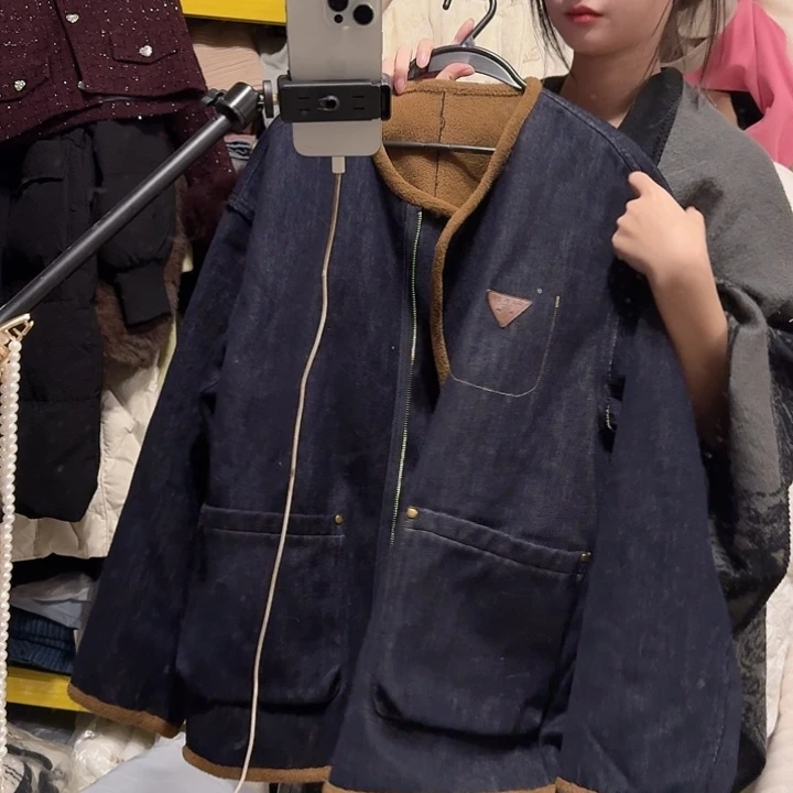 全新无暇牛仔加绒大外套