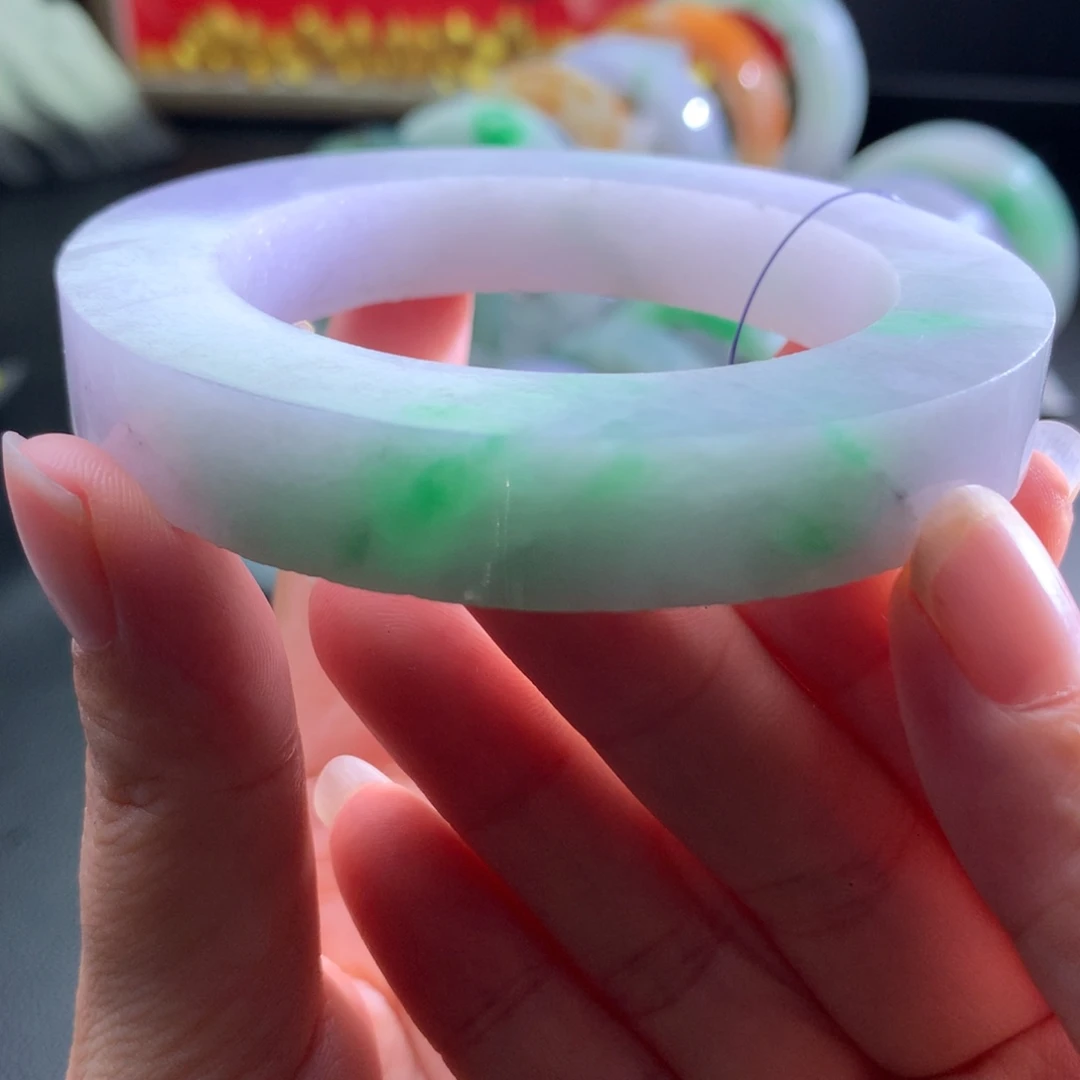 定制翡翠未镶嵌翡翠手镯