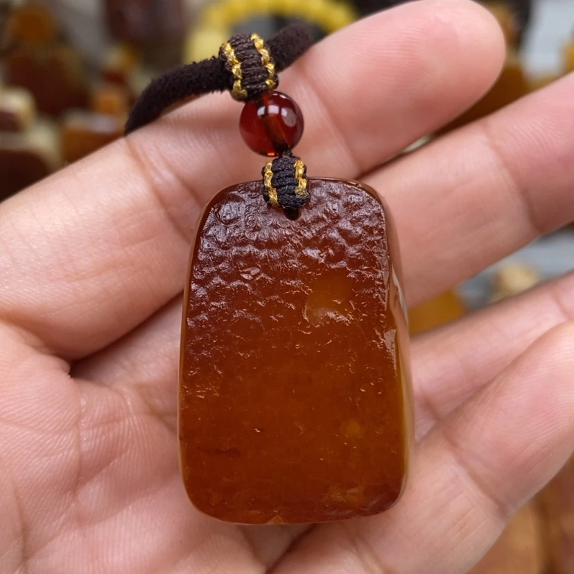 【闪购商品】琥珀颈饰未镶嵌