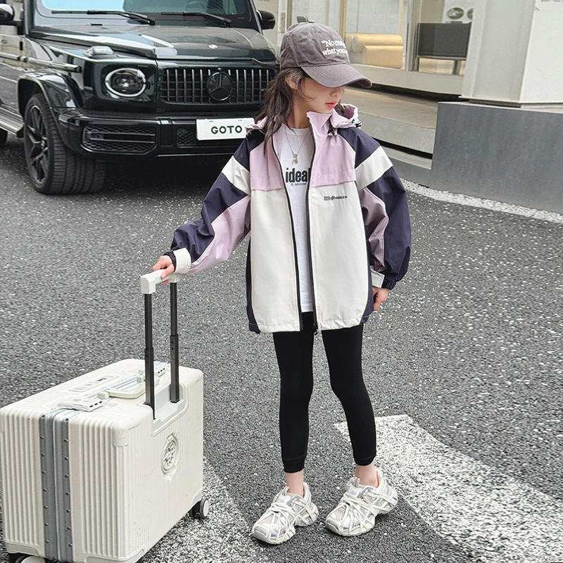 女童外套冲锋衣2025新款春秋款中大童儿童洋气春季防风超好看上衣