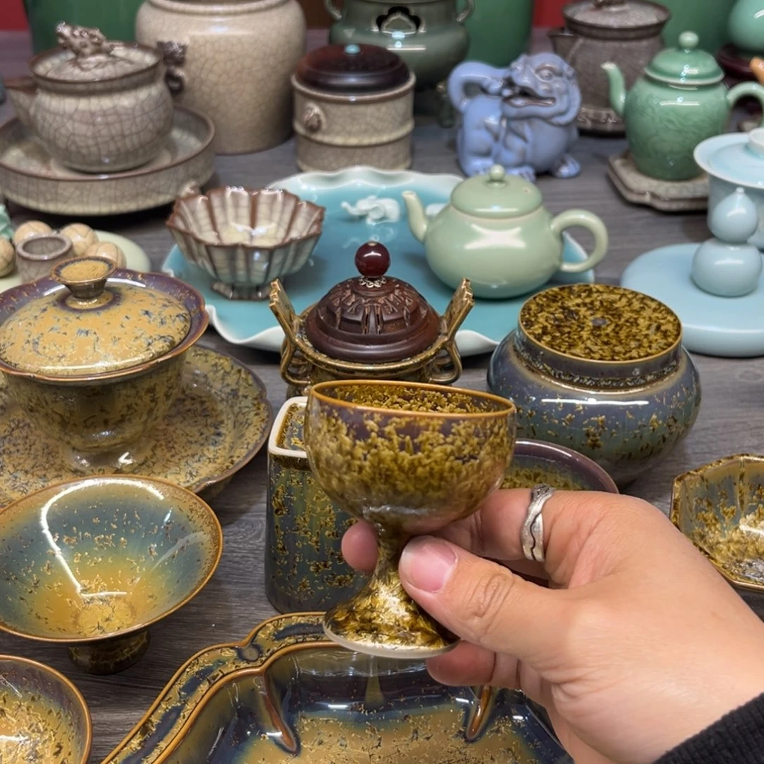 向新 紫玉金樽  作品