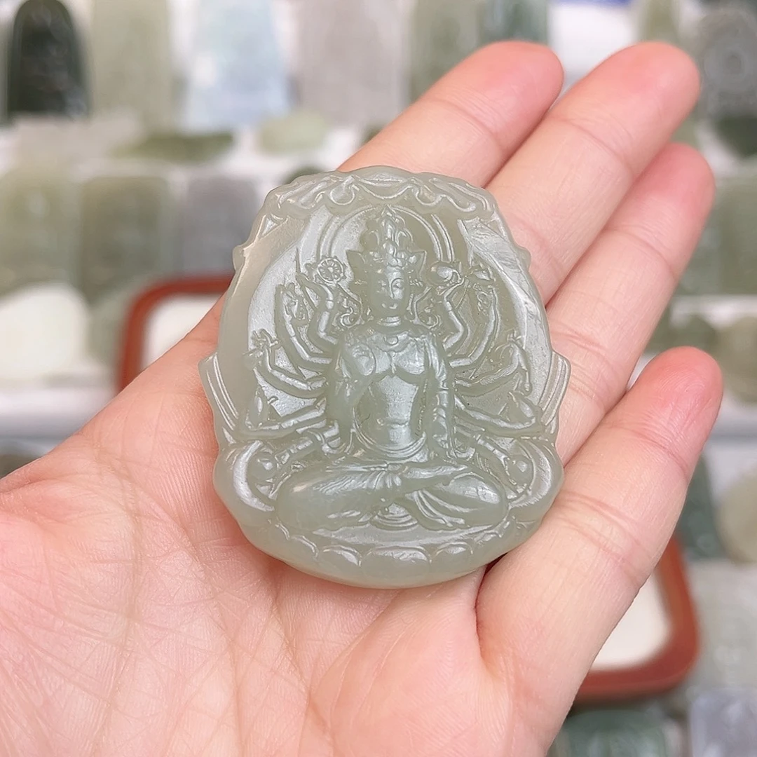 宝****和田玉未镶嵌颈饰