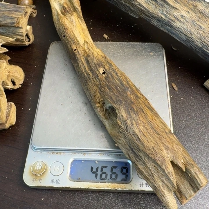 沉香沉香碎屑糖结46克