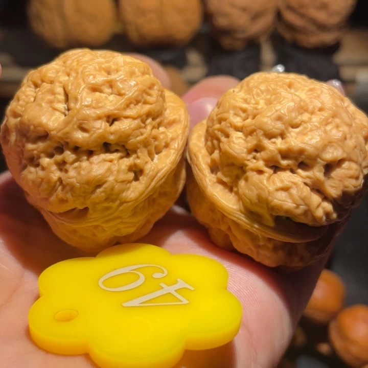 聚宝金蟾核桃尺寸40