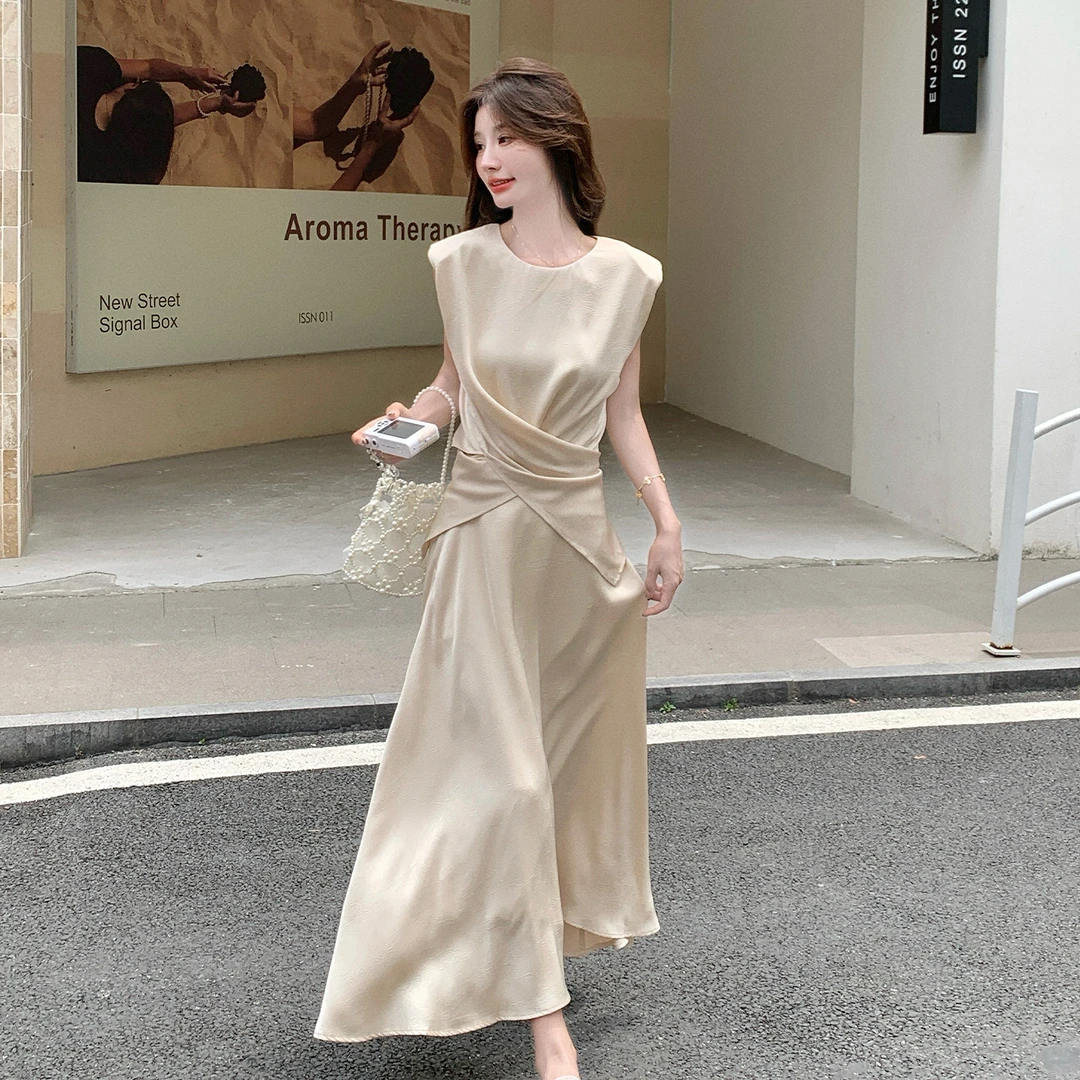 法式高级感无袖白色连衣裙子女夏季2025新款穿搭一整套装收腰长裙