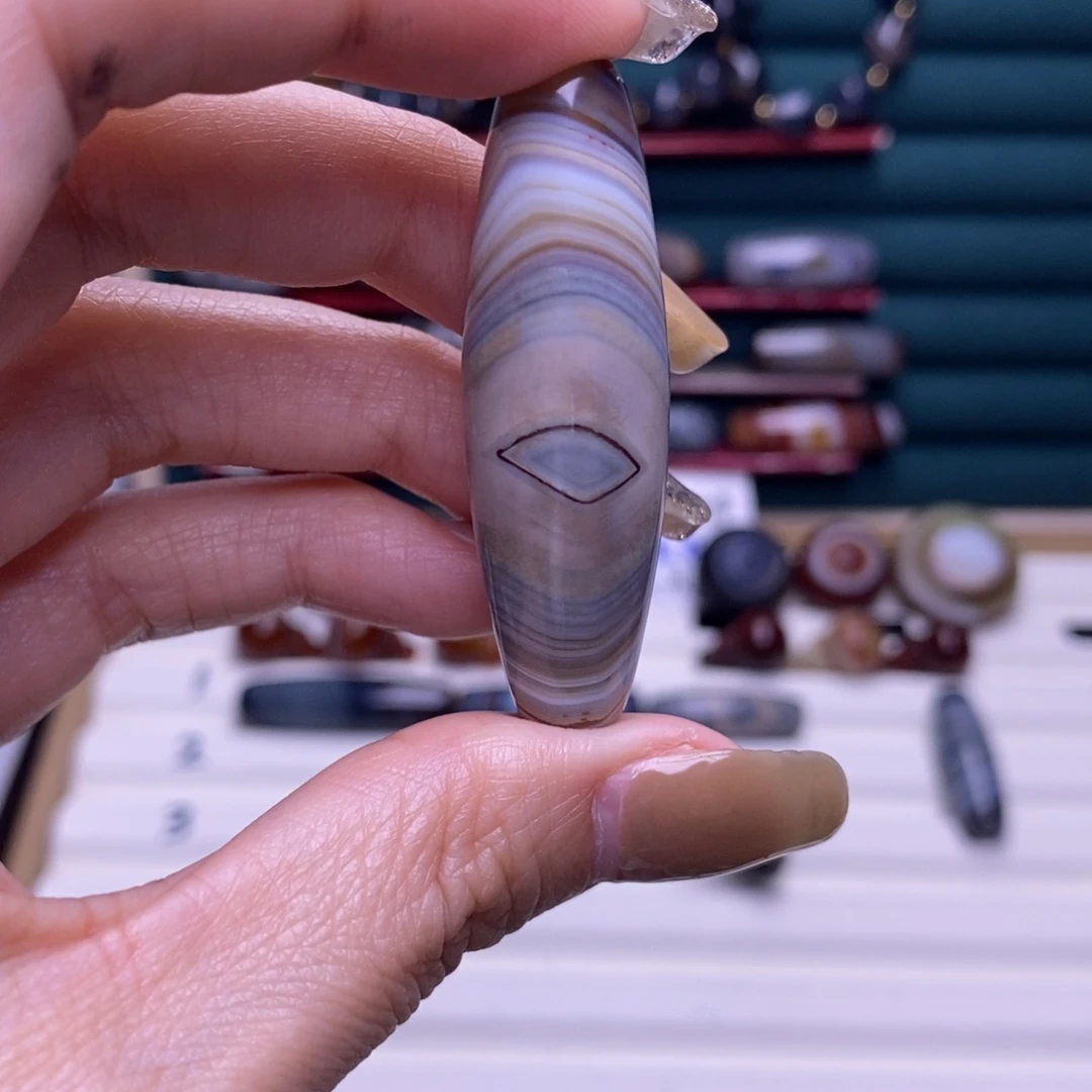 慧***端玛瑙/玉髓合金颈饰