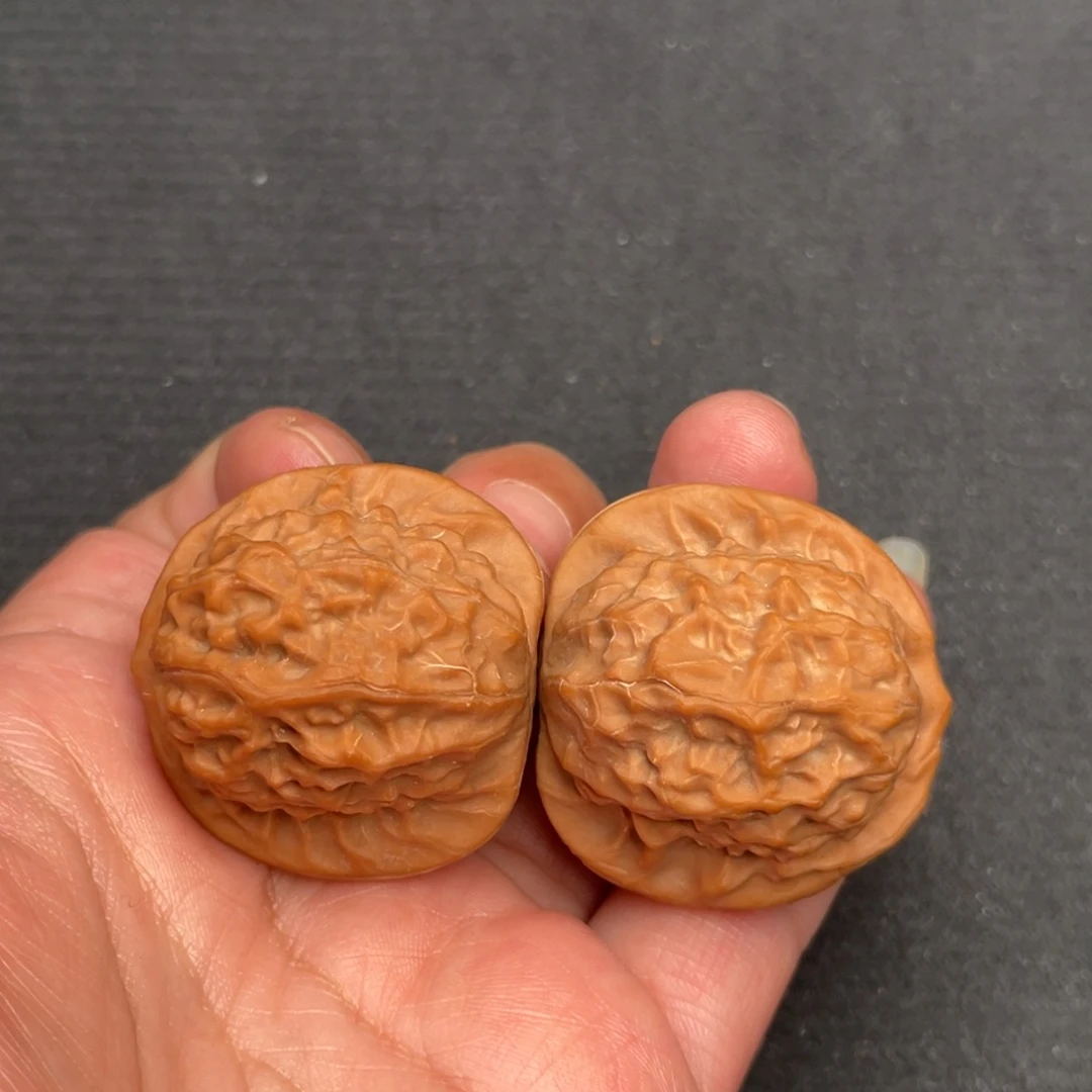 桃核把件36×37全品头茬瓷娃娃XM3481