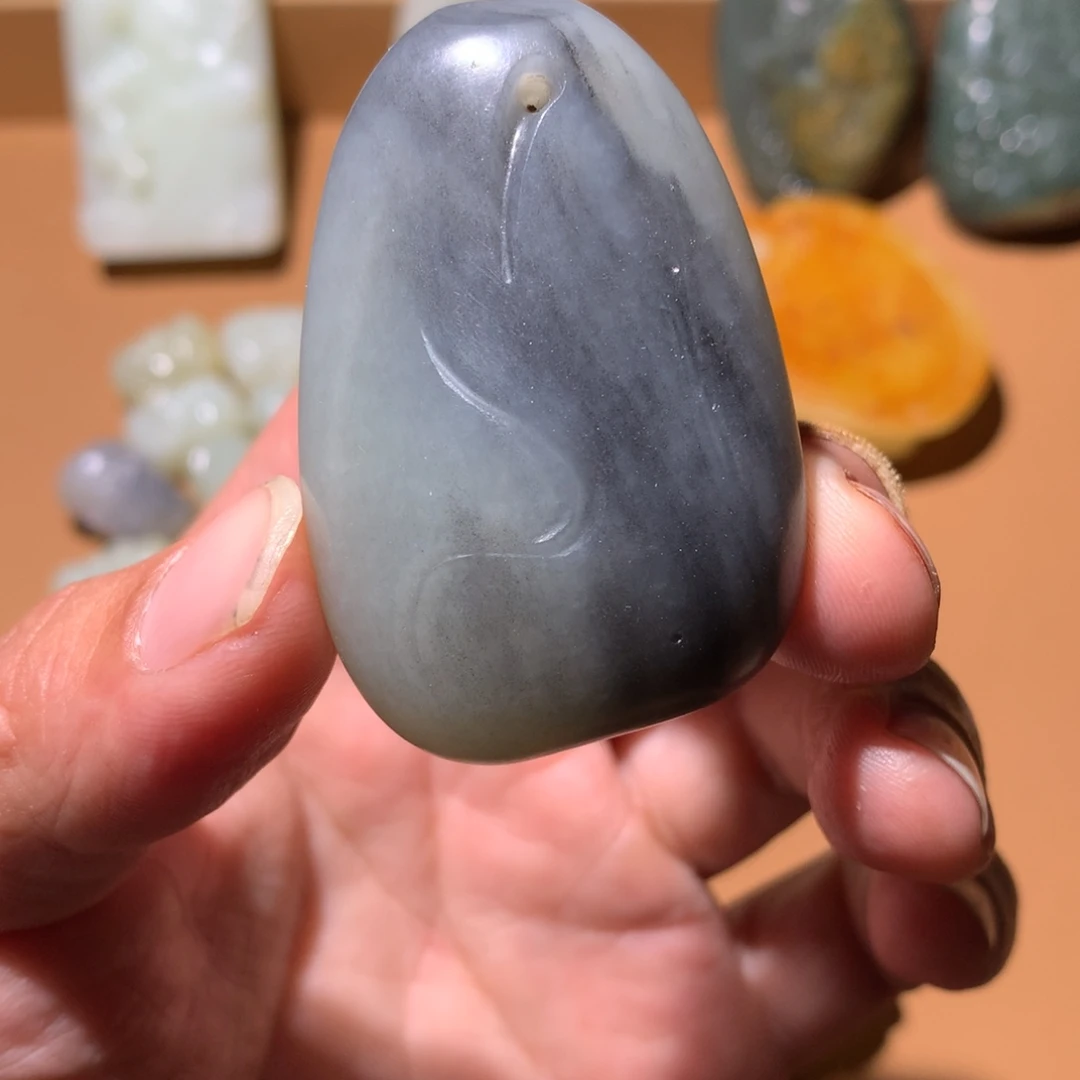 和田玉（糖玉）未镶嵌挂件