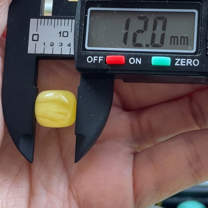 【闪购商品】琥珀裸石未镶嵌点**茄42号