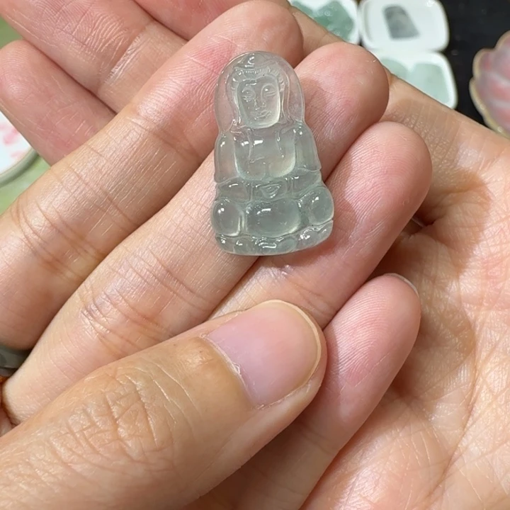 定制翡翠未镶嵌观音