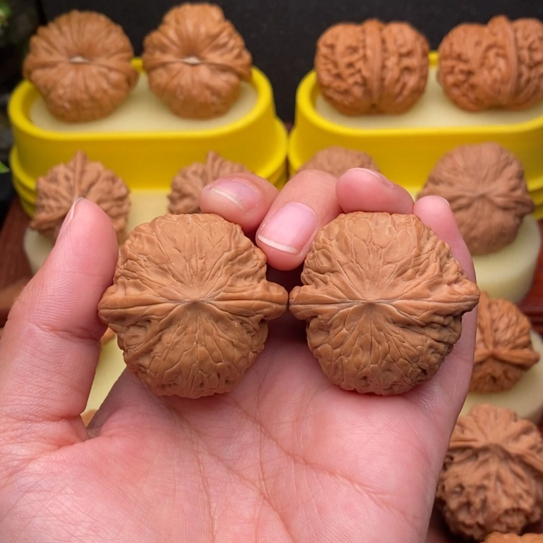 把件文玩核桃旮*38“货头”野生铁锤妹妹“漏”