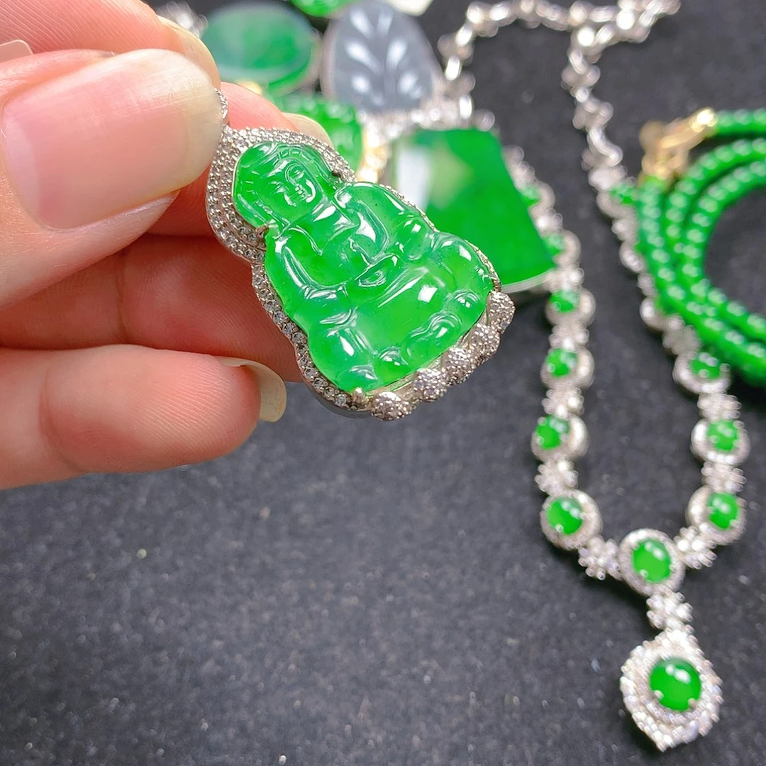 颈饰未镶嵌翡翠翡翠