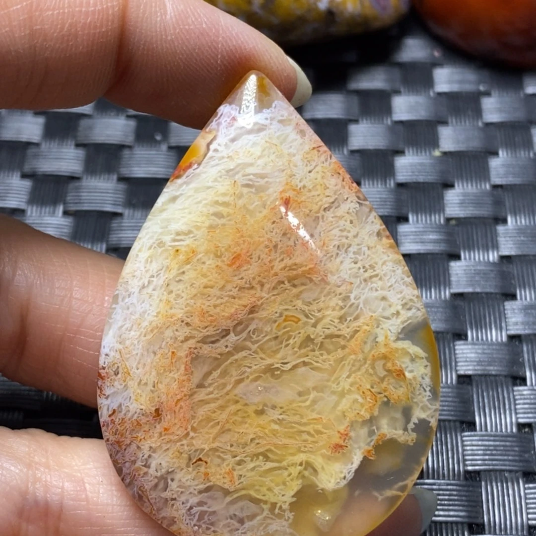 玛瑙/玉髓颈饰未镶嵌秀*