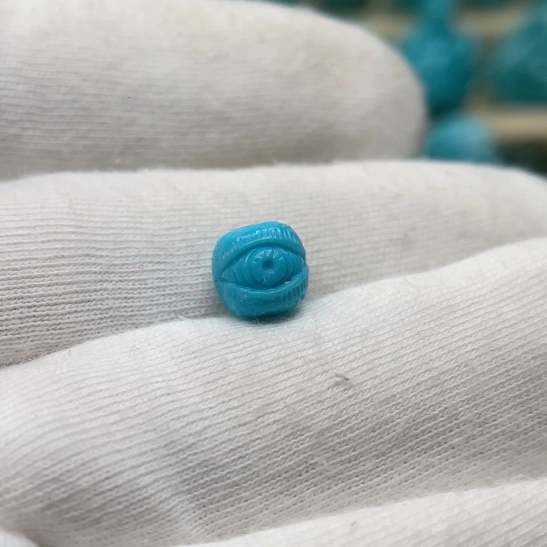 绿松石未镶嵌颈饰卡8-7