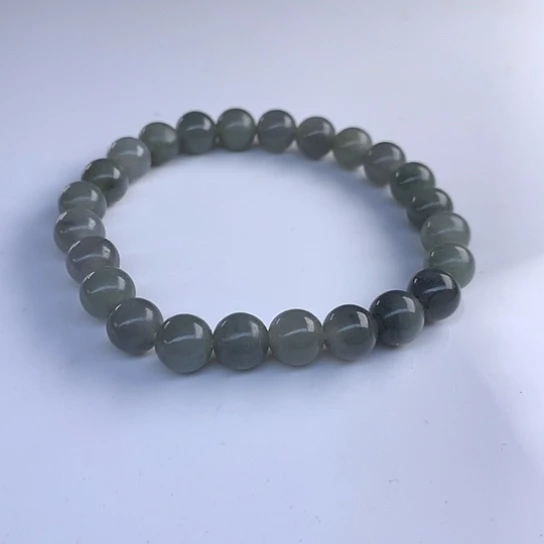 未镶嵌手串翡翠8mm！