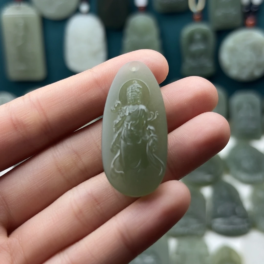 和田玉未镶嵌颈饰