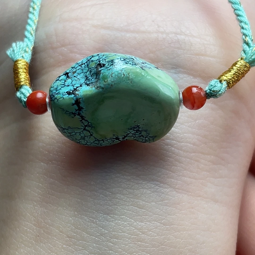 绿松石未镶嵌颈饰