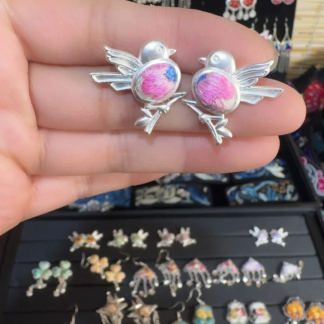 织绣民族风刺绣耳环