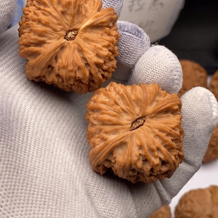 文玩核桃把件番****啦南疆石41