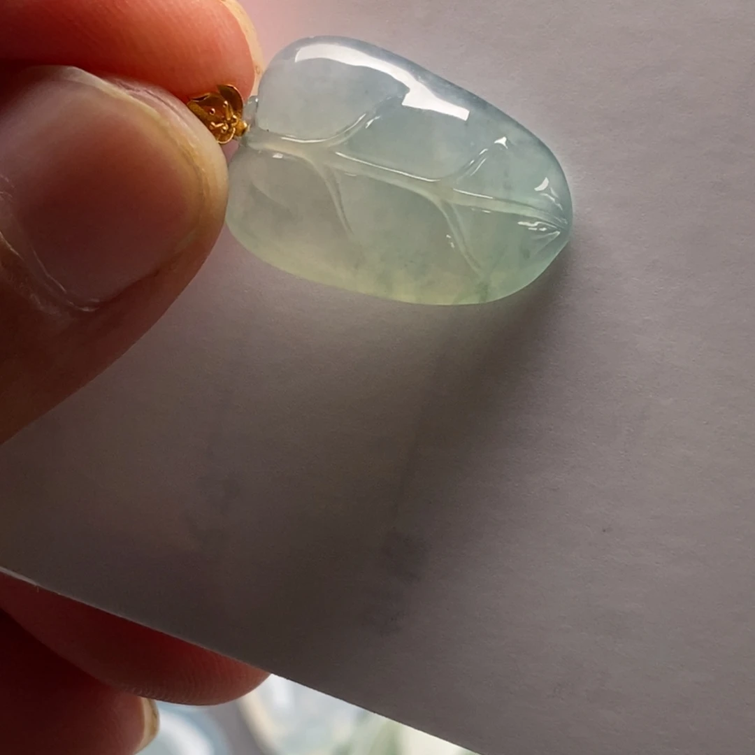 翡翠18K金镶嵌颈饰天然