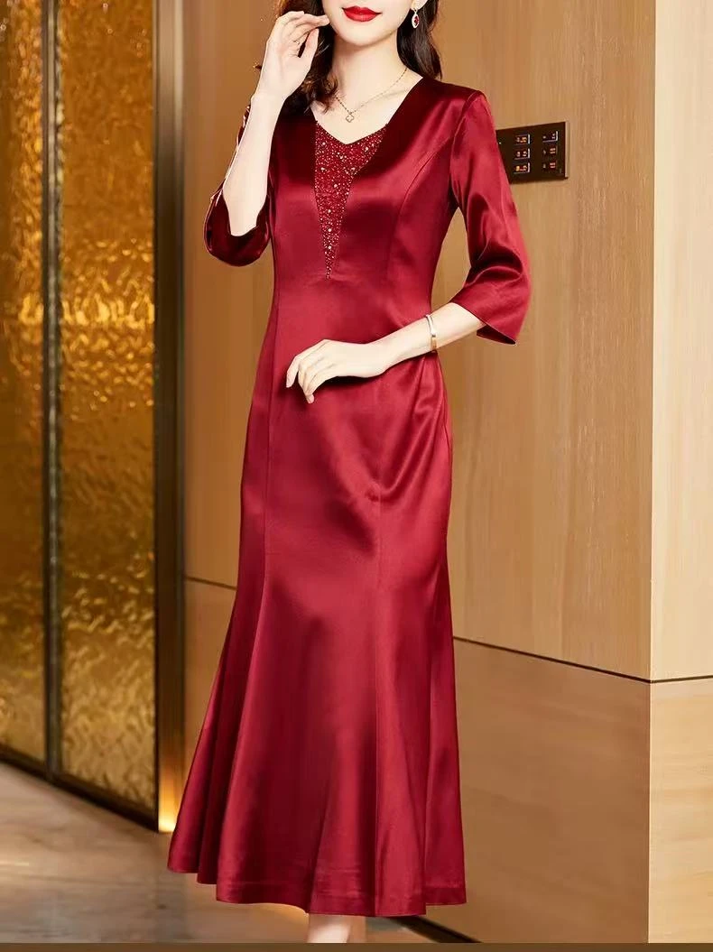 2025新款喜婆婆婚宴礼服2025新款夏季洋气妈妈婚礼连衣裙