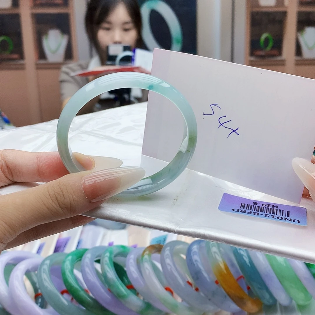 翡翠手镯未镶嵌o