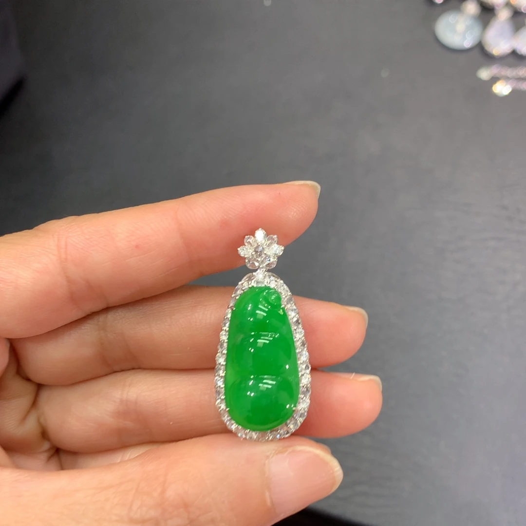 翡翠18K金镶嵌吊坠(不含链)