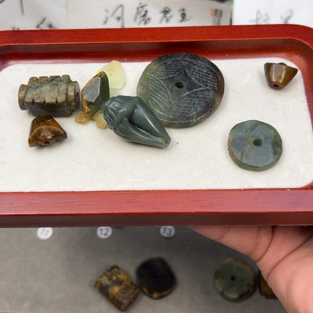 步***晨岫岩河磨玉（透闪石质玉）未镶嵌颈饰