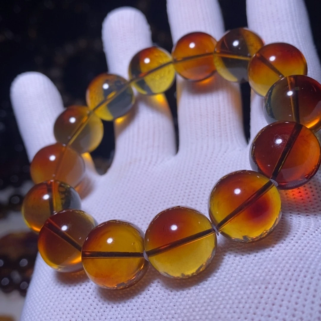 未镶嵌琥珀珠宝奇石